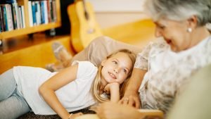 5 Powerful Money Lessons to Teach Your Grandchildren