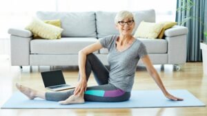 Counteract the Effects of Sitting with These Simple Exercises for a Sedentary Lifestyle (VIDEO)