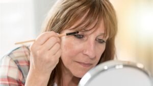 The Quickest, Easiest Eyeshadow Application for Older Women