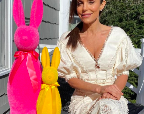 Bethenny Frankel’s Ivory Lace Panel Dress