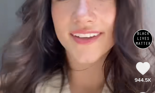 Charli D’Amelio Chopped Her Hair & Looks Gorge For Summer