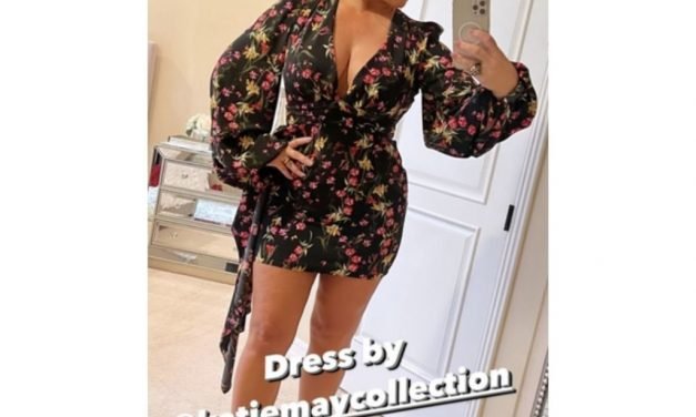 Emily Simpson’s Black Floral Print Dress