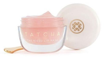 Jennifer Aniston Uses This Tatcha Lip Product To Get Her Plump Pout