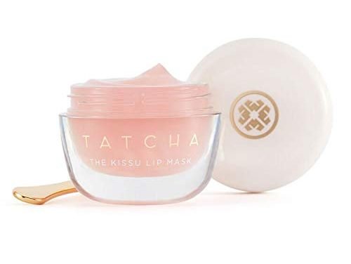 Jennifer Aniston Uses This Tatcha Lip Product To Get Her Plump Pout
