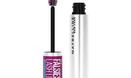 This TikTok-Viral Mascara Gives You A Lash Lift In Seconds—& It’s 30% Off For Today Only