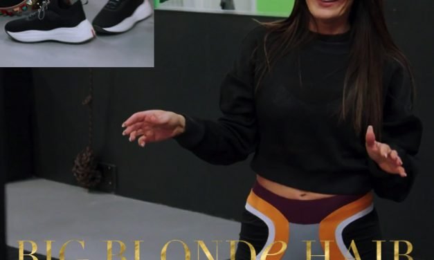 Lisa Barlow’s Black Mesh Sweatshirt