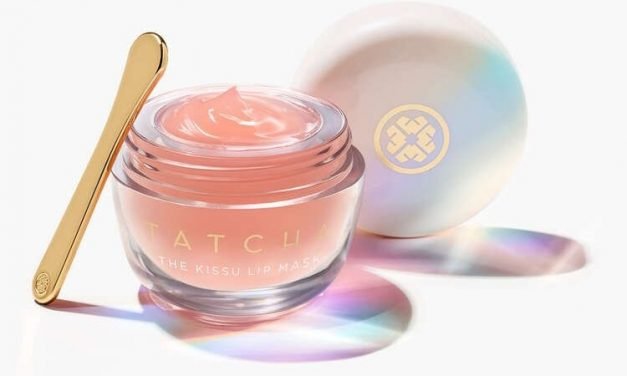 Jennifer Aniston’s Favorite Nourishing Lip Product Is 20% Off (& So Is Everything Else On Tatcha’s Site)