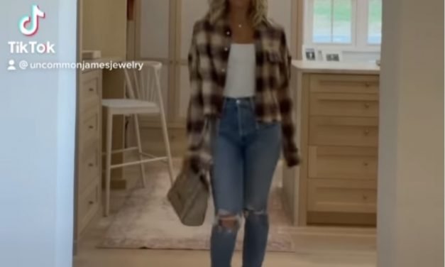 Kristin Cavallari’s Cropped Plaid Shirt