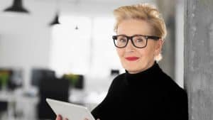 3 Types of Mindsets a Mature Woman Can Embrace When Pursuing Professional Reinvention