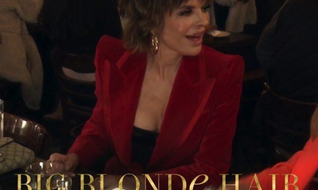 Lisa Rinna’s Red Velvet Blazer
