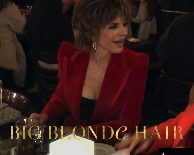 Lisa Rinna’s Red Velvet Blazer