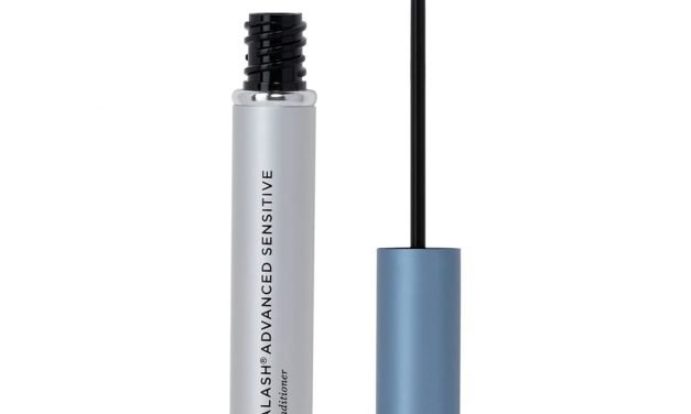 I Stopped Getting Lash Extensions After I Started Using This Eyelash Serum for Sensitive Eyes