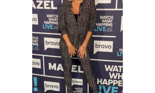 Robyn Dixon’s Black and White Plaid Outfit