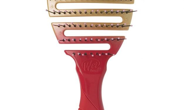 Jennifer Aniston’s Volume-Building Brush That Prevents Breakage Is Down to $7 on Amazon—For Now