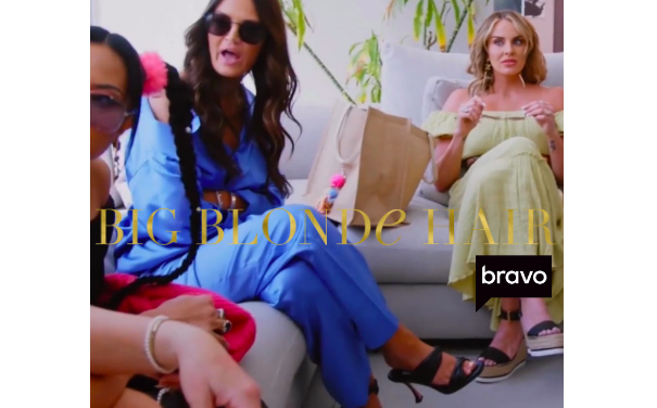 Lisa Barlow’s Black Leather Twist Sandals