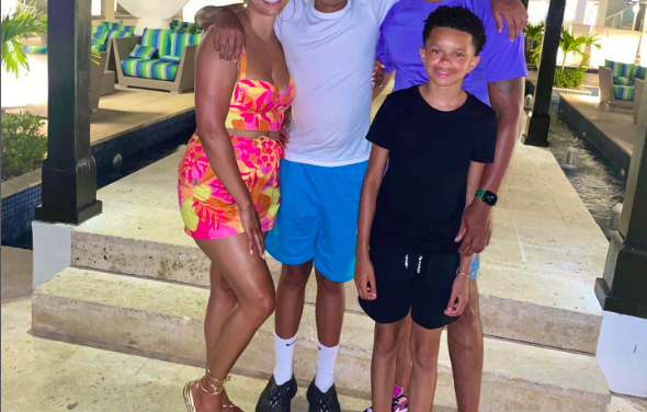 Robyn’s Dixon’s Tropical Print Set