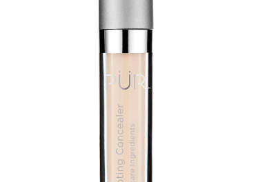 Shoppers Say This $22 Hydrating Concealer ‘Hides Dark Circles’ & ‘Covers Up Blemishes’ Without Creasing