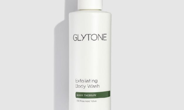 The Brand Behind The ‘Miracle Worker’ Lotion That Erases Back-of-the-Arm Bumps & Dark Spots Is Having a Rare Sale