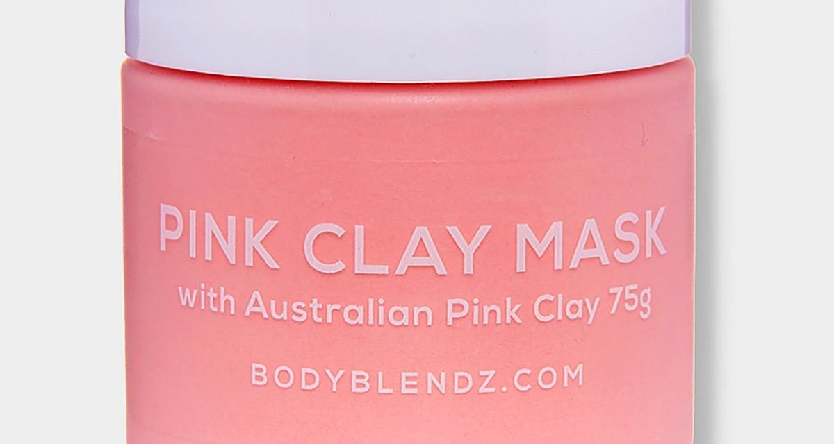 Reviewers Call This the ‘Best Mask Ever’ For Removing Blackheads & Body Acne