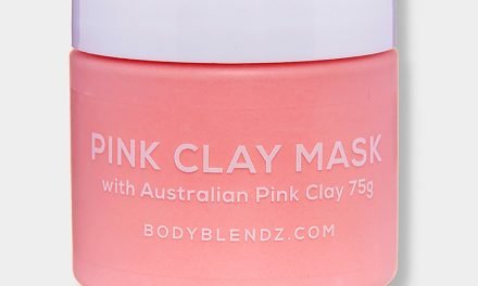 Reviewers Call This the ‘Best Mask Ever’ For Removing Blackheads & Body Acne