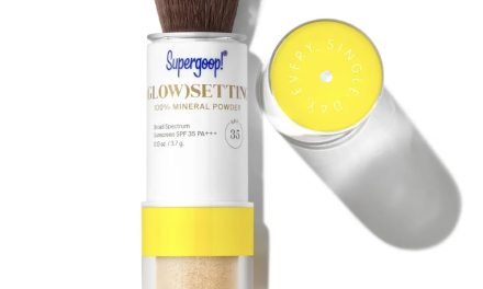 Supergoop! Launched a New 2-in-1 Illuminating Setting Powder With SPF, So Obviously We Had to Try It