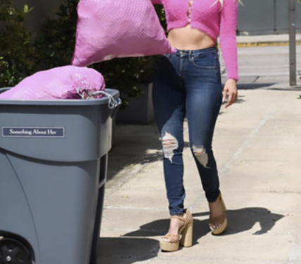 Ariana Madix’s Pink Fur Cardigan