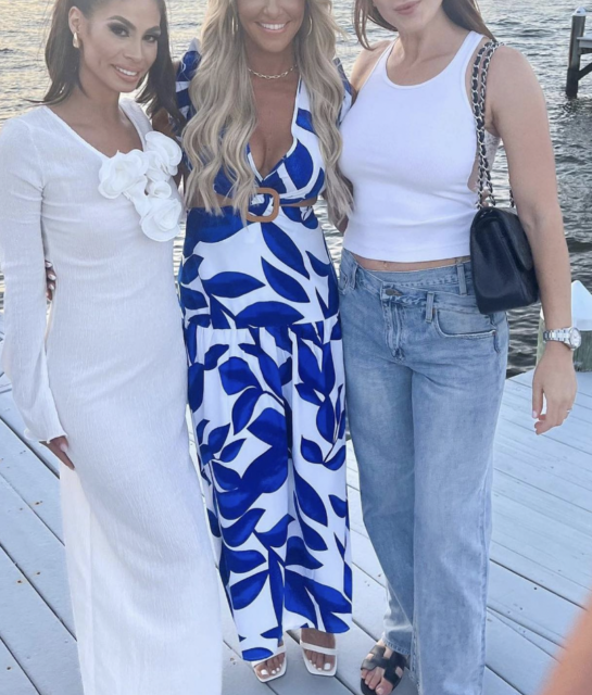 Danielle Cabral’s Blue Leaf Print Maxi Dress