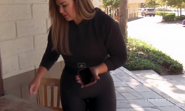 Emily Simpson’s Black Cropped Hoodie