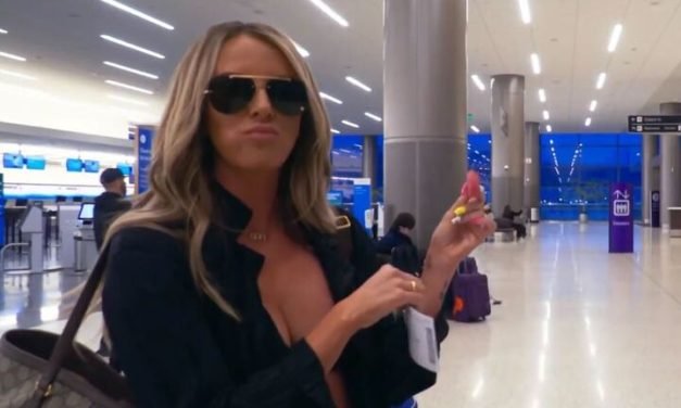 Whitney Rose’s Black and Gold Aviator Sunglasses and Logo Tote