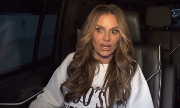 Dorit Kemsley’s 90’s Supermodel Sweatshirt