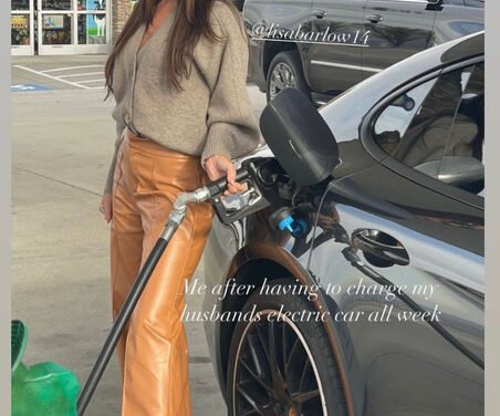 Lisa Barlow’s Brown Leather Pants