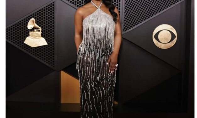 Kandi Burruss’ Crystal Embellished Gown