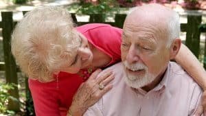 10 Fun Things to Do with Someone in a Nursing Home or Assisted Living Facility