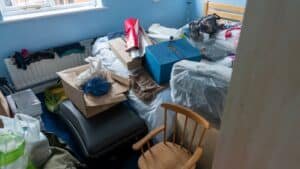 Get Instant Results by Using These 12 Decluttering Tips for Hoarders